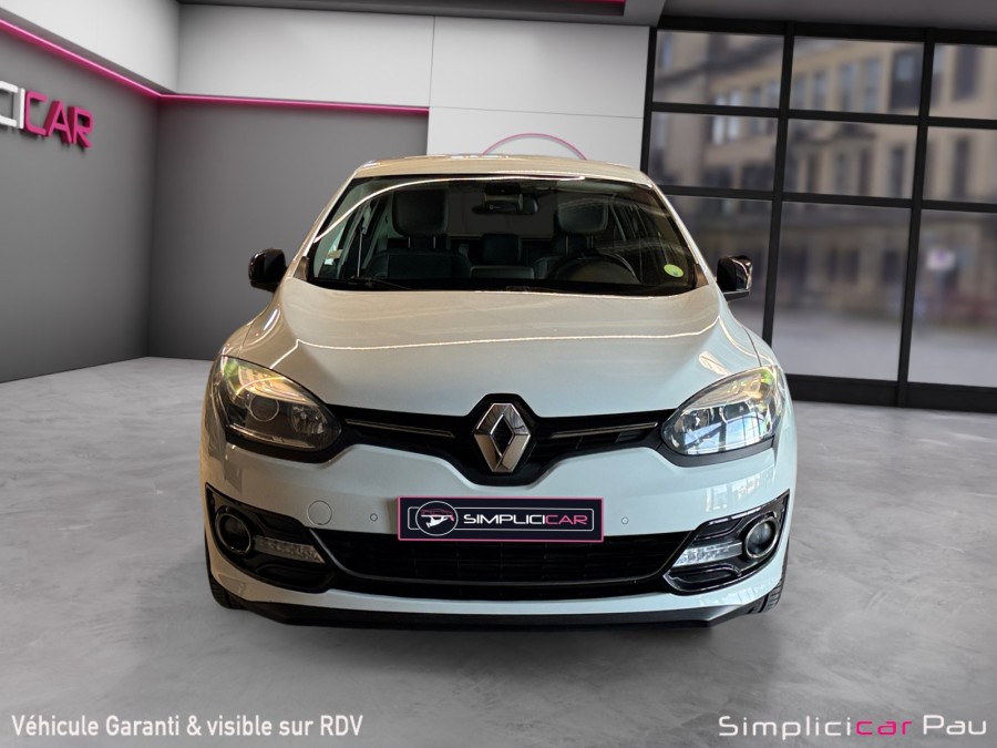 RENAULT d'occasion MEGANE III BERLINE BICORPS TROIS OU CINQ PORTES