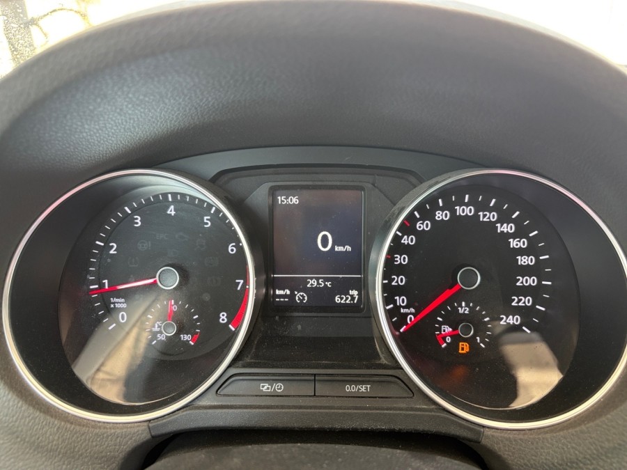 VOLKSWAGEN d'occasion POLO V 1.2 TSI 90 ALLSTAR de 2014 Salon de