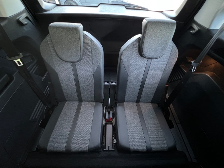 PEUGEOT d'occasion 5008 1.2 PURE TECH 130 ALLURE EAT8 de 2019 Toulon