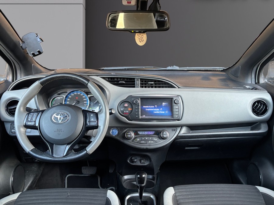 TOYOTA d'occasion YARIS TOYOTA YARIS 100H COLLECTION de 2016 Valence