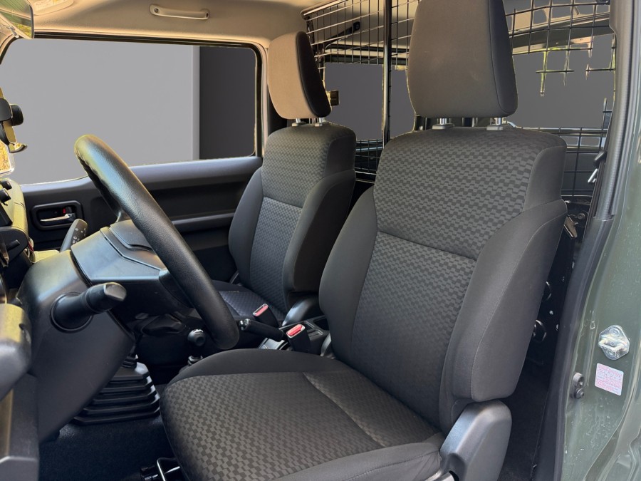 SUZUKI d'occasion JIMNY 1.5 VVT PRIVILEGE de 2023 Nîmes (30)﻿
