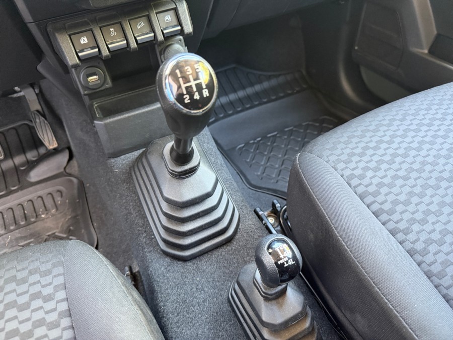 SUZUKI d'occasion JIMNY 1.5 VVT PRIVILEGE de 2023 Nîmes (30)﻿