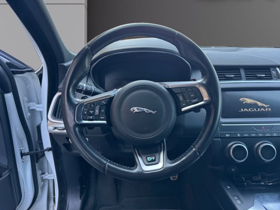 JAGUAR d'occasion E-PACE D150 AWD BA de 2019 Genevois (74)﻿