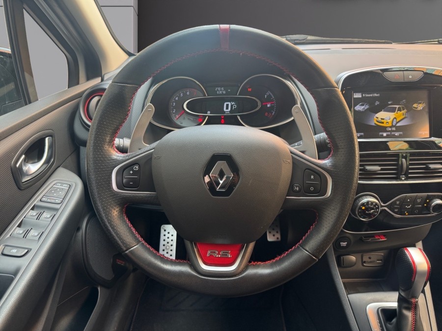 RENAULT d'occasion CLIO IV RS 220 EDC de 2017 Montreuil (93)﻿
