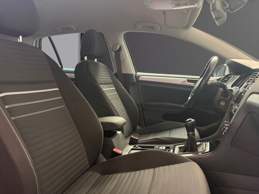 VOLKSWAGEN d'occasion GOLF VII CUP 1.2 TSI 110 de 2014 Salon de