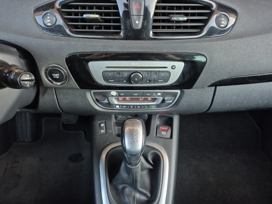 RENAULT d'occasion SCENIC III 1.5 DCI 110 BOSE EDC de 2015 Valence