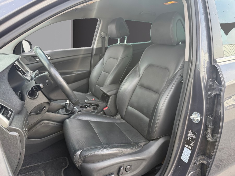 HYUNDAI d'occasion TUCSON 1.7 CRDI 115 de 2017 Reims Tinqueux (51)﻿