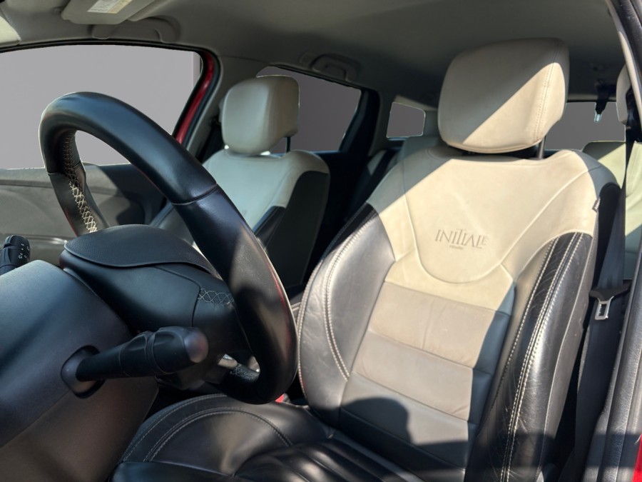 RENAULT d'occasion CLIO IV TCE 90 ESTATE  BUSINESS de 2017 Méry Sur