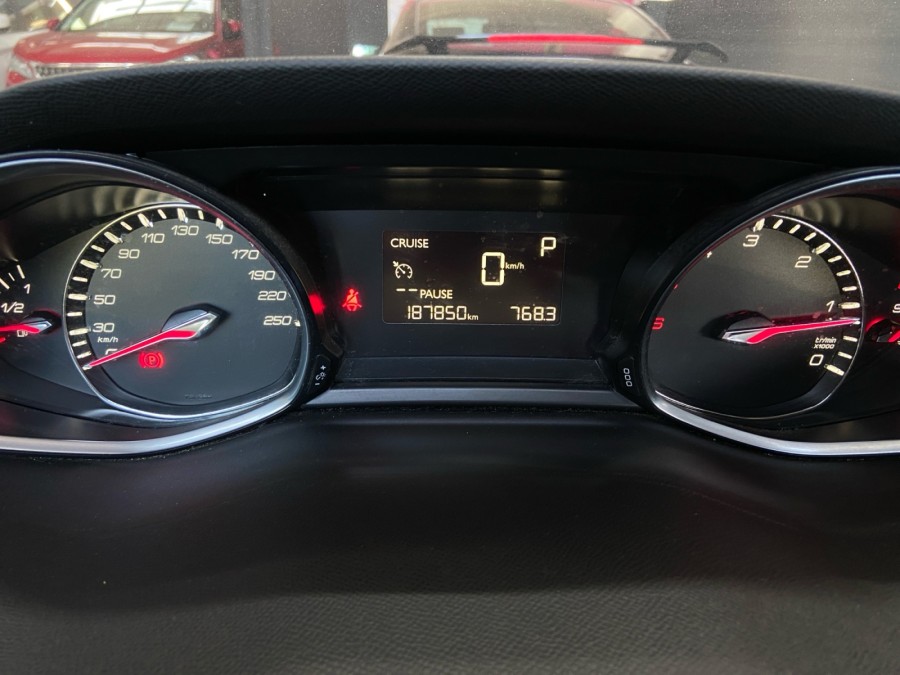 PEUGEOT d'occasion 308 1.6 BlueHDi 120 ACTIVE S&S EAT6 de 2016 Brest
