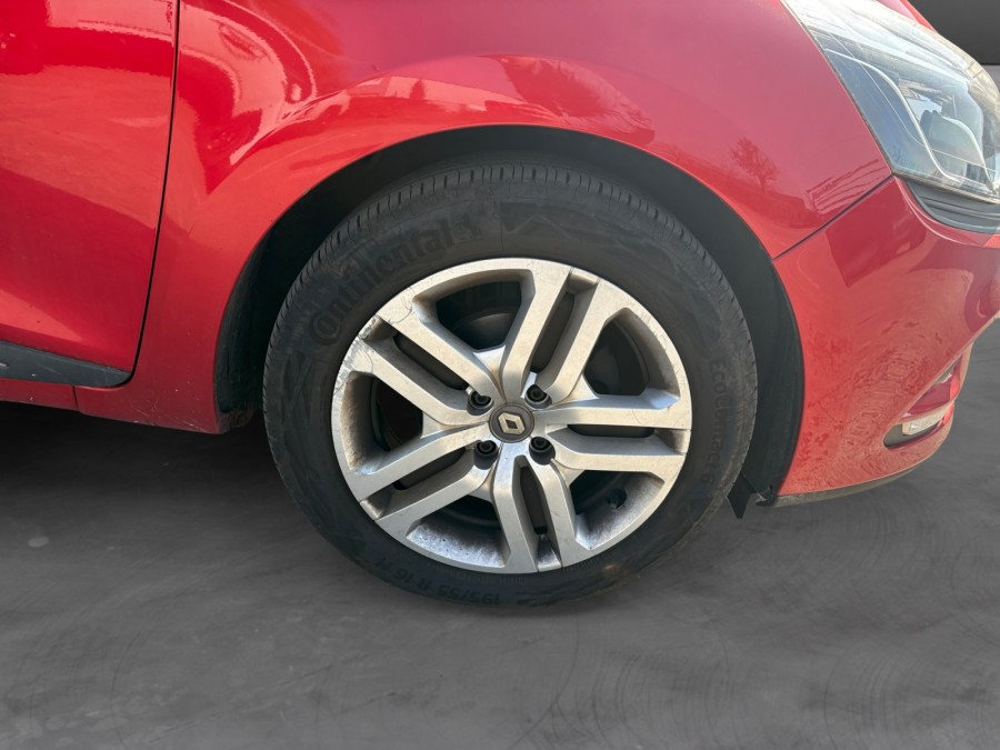 RENAULT d'occasion CLIO IV TCE 90 ESTATE  BUSINESS de 2017 Méry Sur