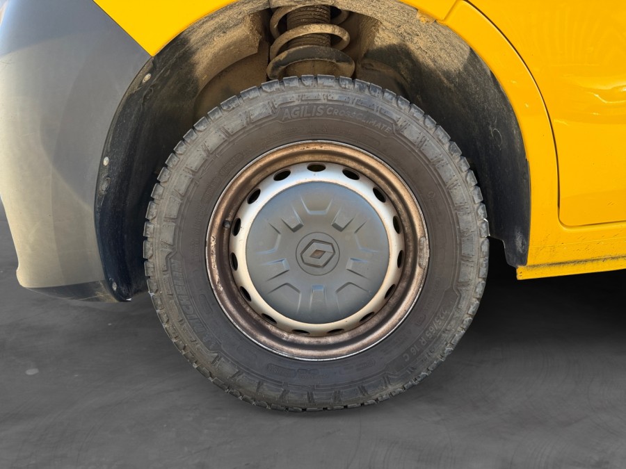 RENAULT d'occasion MASTER III FOURGON CA F3500 L2H2 DCI 135 GRAND