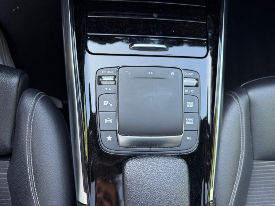 MERCEDES d'occasion GLA GLA 200 D PROGRESSIVE LINE DCT de 2021 Nîmes