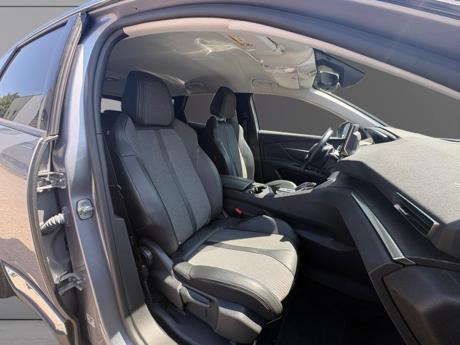 PEUGEOT d'occasion 3008 HYBRID 225ch Allure Pack e-EAT8 de 2022 Lyon