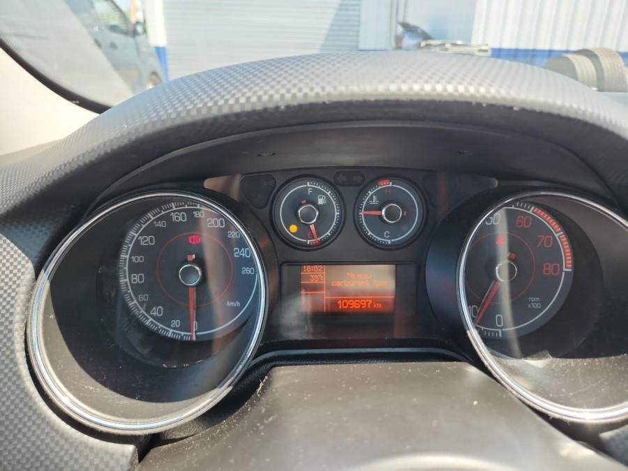 FIAT d'occasion BRAVO 1.4 16V MULTIAIR TURBO 140 SPORT de 2010 Frejus