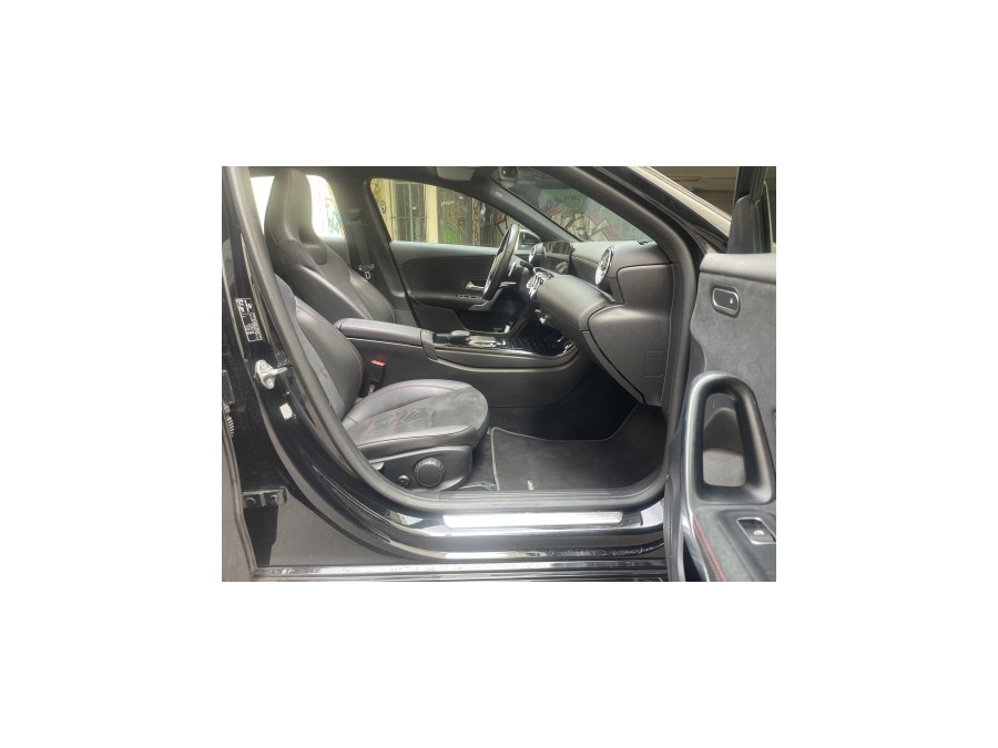 MERCEDES d'occasion CLASSE A IV A200 D AMG- LINE 8G-DCT de 2023 Paris