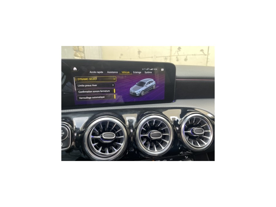 MERCEDES d'occasion CLASSE A IV A200 D AMG- LINE 8G-DCT de 2023 Paris