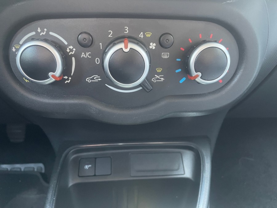 RENAULT d'occasion TWINGO 1.0 SCe 75ch Zen de 2019 Les Sables