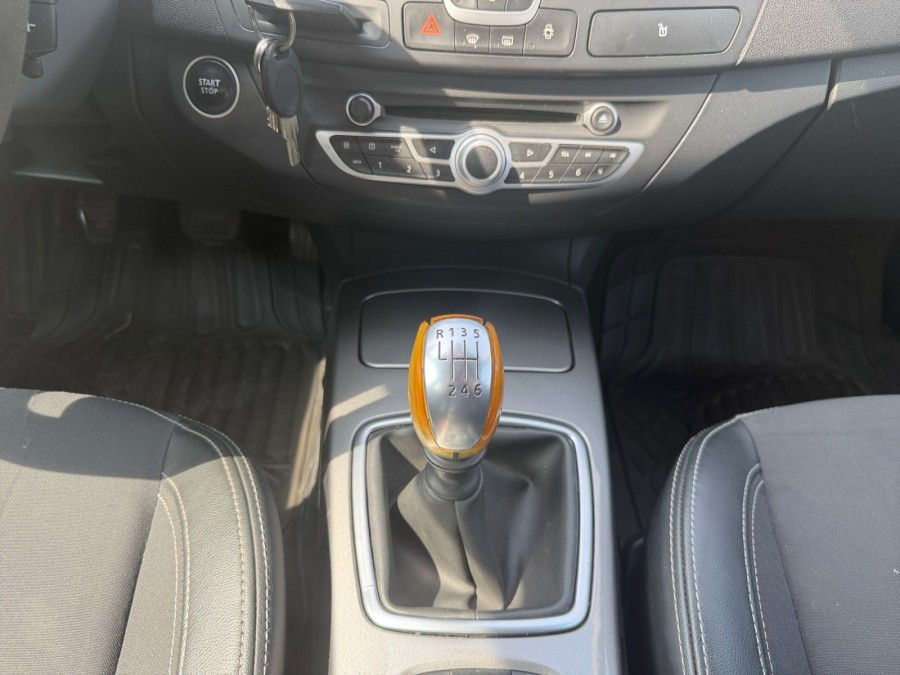RENAULT d'occasion LAGUNA 1.5 dCi 110ch FAP Black Edition eco² de