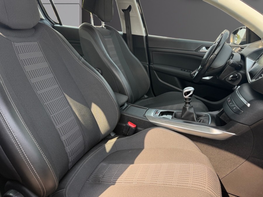 PEUGEOT d'occasion 308 AFFAIRE 1.5 BLUE HDI 130 ALLURE de 2019 St