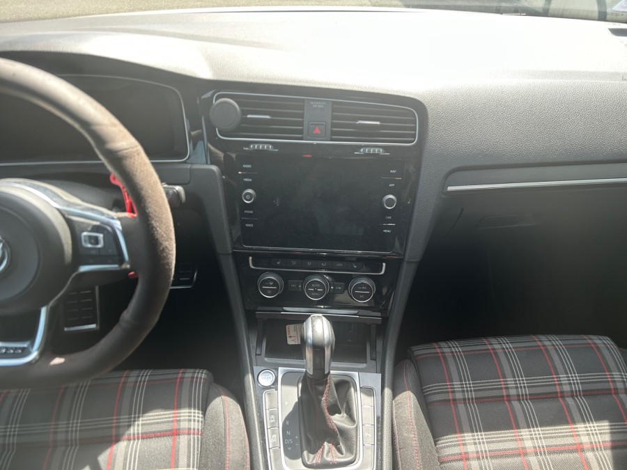 VOLKSWAGEN d'occasion GOLF VII GOLF VII Phase 2 de 2019 Coignières