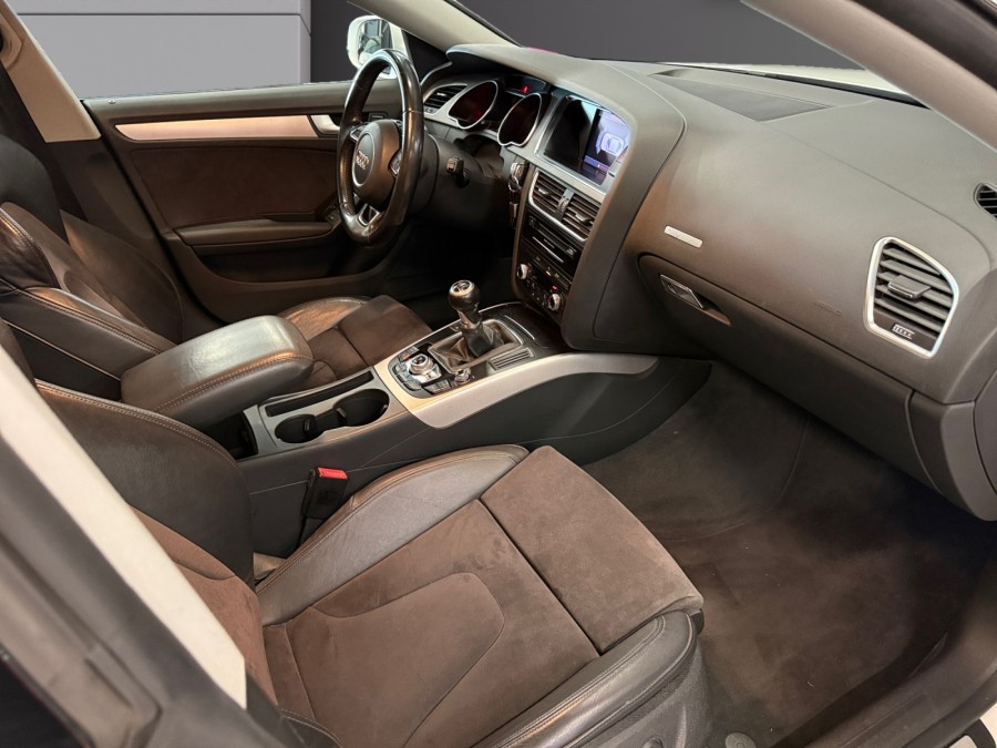 AUDI d'occasion A5 2.0 TDI 143 S LINE de 2013 Andrezieux (42)﻿