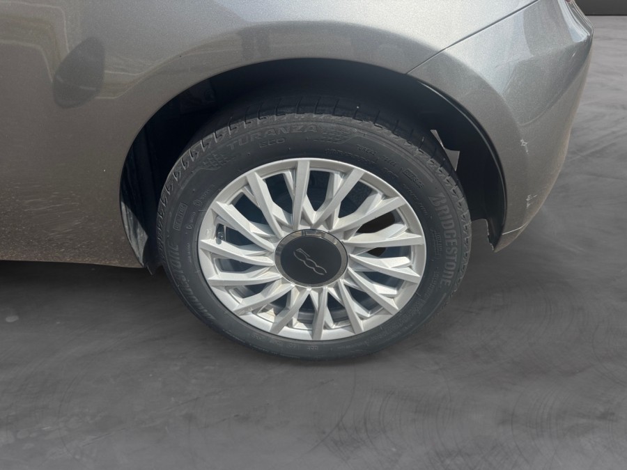 FIAT d'occasion 500 1.0 70ch S&S Dolcevita Plus de 2022 Vernon (27)﻿