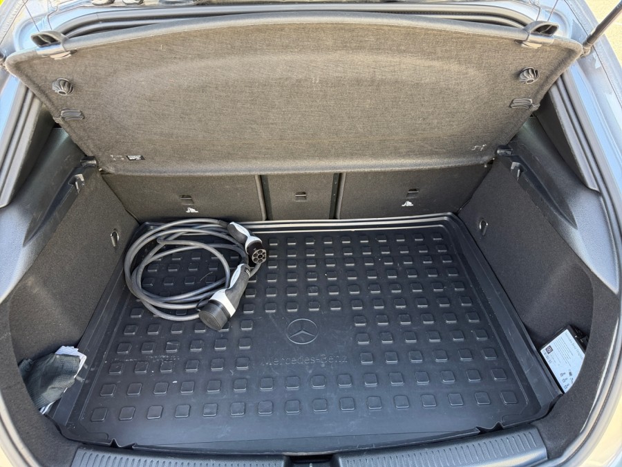 MERCEDES d'occasion CLASSE A IV A250 E BUSINESS LINE 8G-DCT de 2020