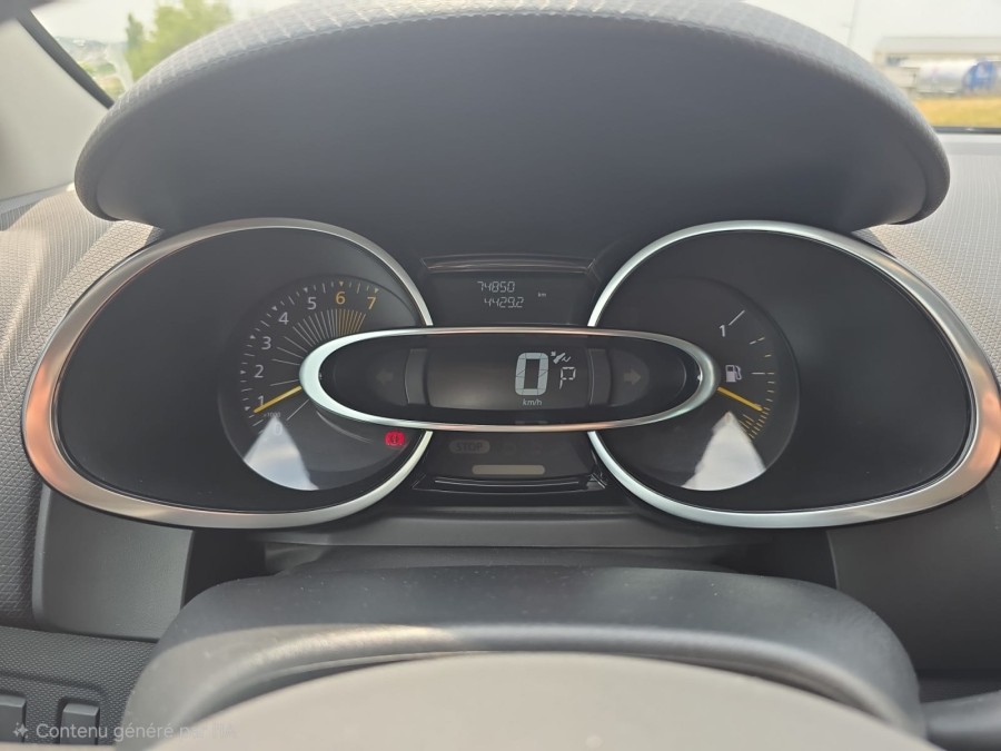 RENAULT d'occasion CLIO 1.2 TCe 120ch Intens EDC eco² de 2015 Vichy