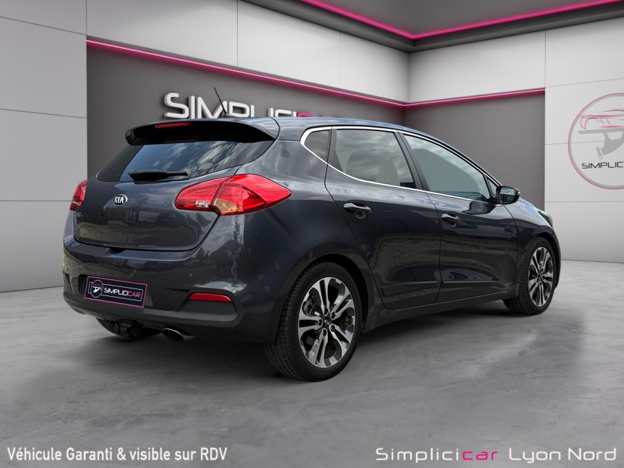 KIA d'occasion CEED 1.6 GDI 135 PREMIUM de 2015 Lyon Nord (69)﻿