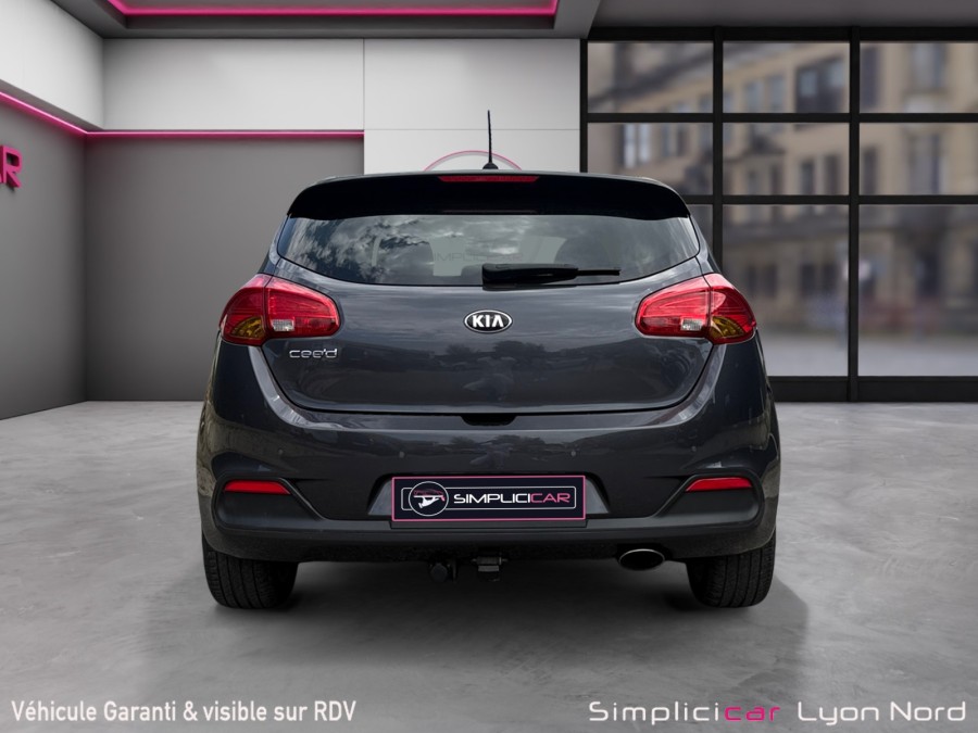 KIA d'occasion CEED 1.6 GDI 135 PREMIUM de 2015 Lyon Nord (69)﻿