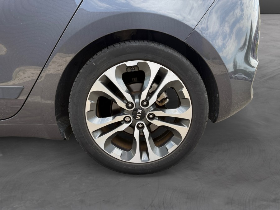 KIA d'occasion CEED 1.6 GDI 135 PREMIUM de 2015 Lyon Nord (69)﻿