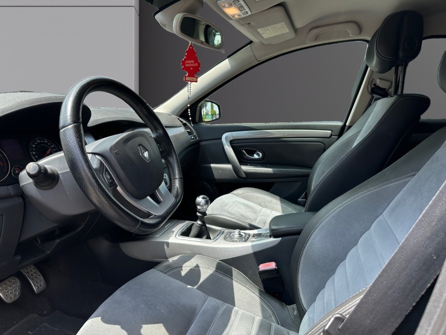 RENAULT d'occasion LAGUNA III 2 DCI 150 GT EDITION ESTATE de 2013