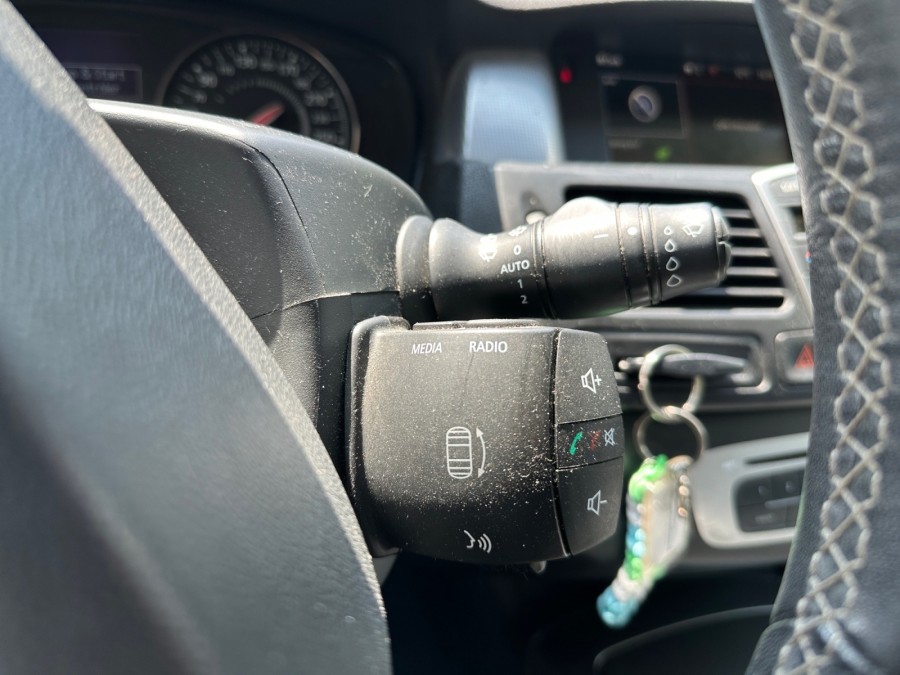 RENAULT d'occasion LAGUNA III 2 DCI 150 GT EDITION ESTATE de 2013