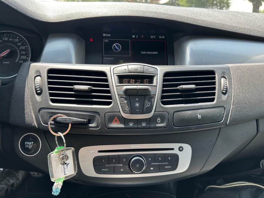 RENAULT d'occasion LAGUNA III 2 DCI 150 GT EDITION ESTATE de 2013
