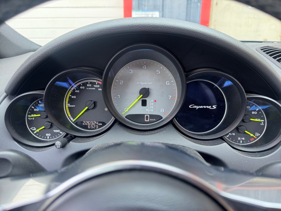 PORSCHE d'occasion CAYENNE 3 V6 S E-HYBRID TIPTRONIC S AUTO de 2015