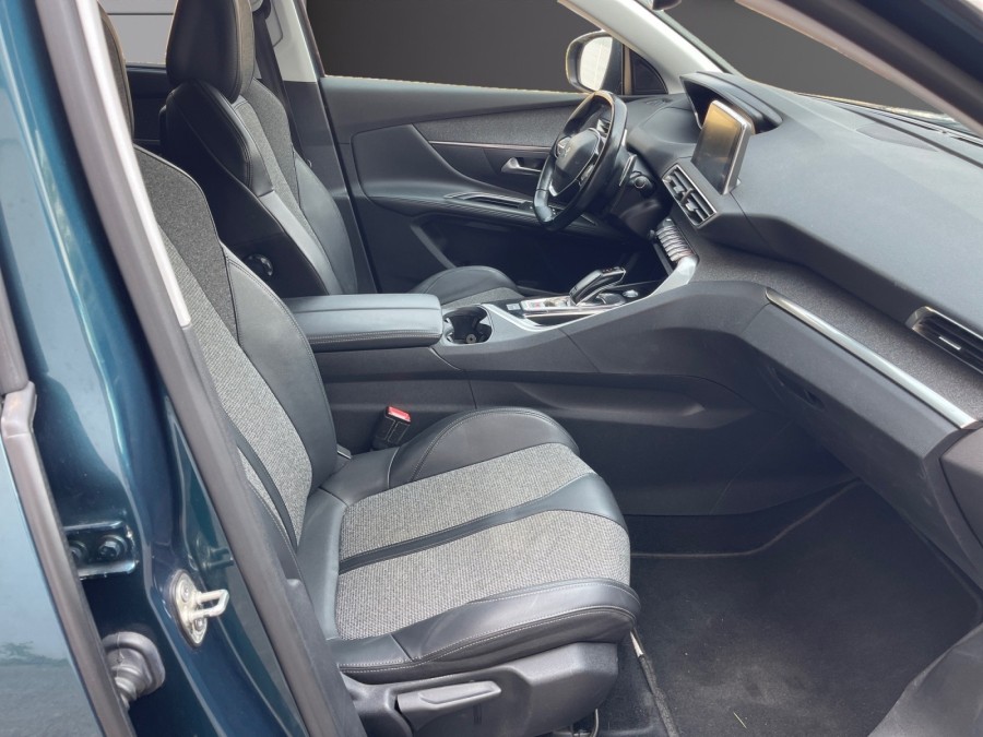 PEUGEOT d'occasion 5008 II 1.2 PURETECH 130 ALLURE EAT8 de 2018 La
