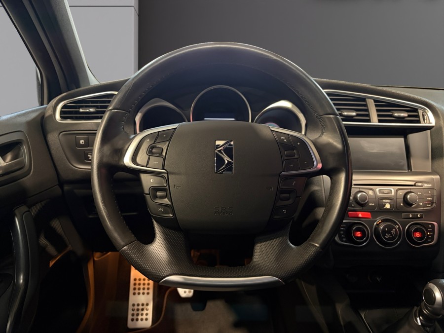 CITROEN d'occasion DS4 2.0 HDI 135 URBAN SHOW de 2014 Fontainebleau