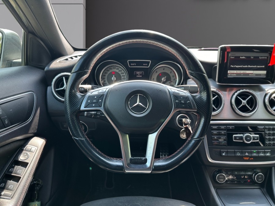 MERCEDES d'occasion CLASSE GLA GLA 200 CDI  AMG LINE BA de 2014 Salon