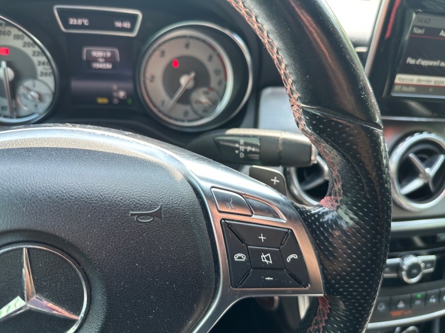MERCEDES d'occasion CLASSE GLA GLA 200 CDI  AMG LINE BA de 2014 Salon