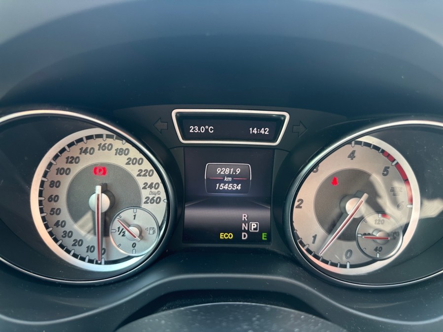 MERCEDES d'occasion CLASSE GLA GLA 200 CDI  AMG LINE BA de 2014 Salon