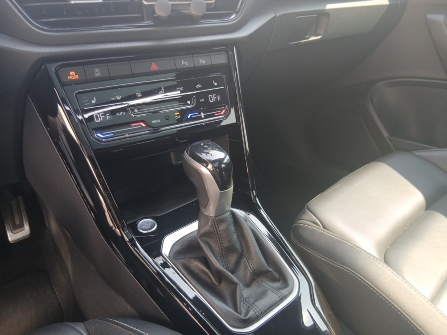 VOLKSWAGEN d'occasion T-ROC 1.5 TSI EVO 150 R-LINE DSG AUTO de 2022