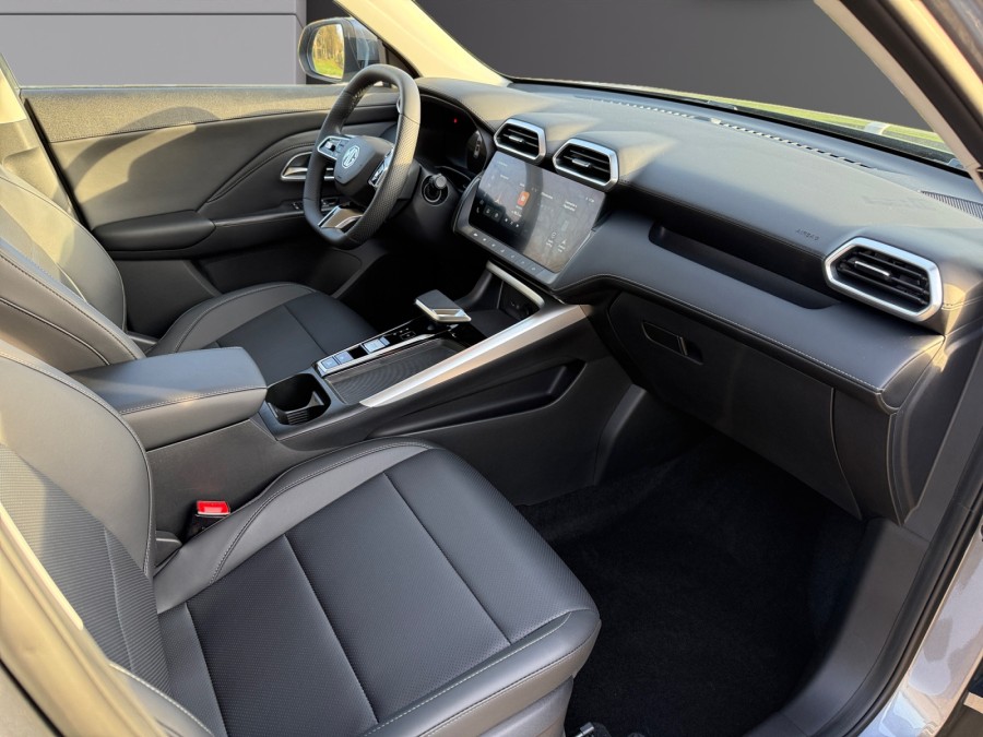 MG d'occasion ZS 1.5 HYBRID+ 197 LUXURY de 2025 Angers (49)﻿