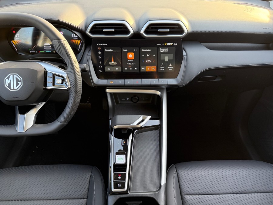 MG d'occasion ZS 1.5 HYBRID+ 197 LUXURY de 2025 Angers (49)﻿