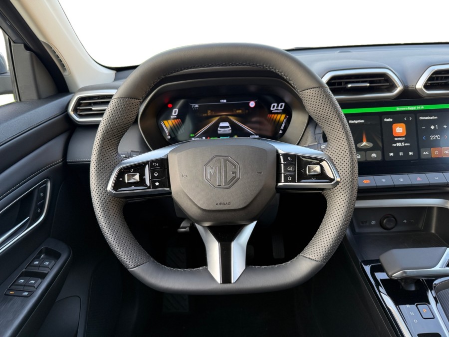 MG d'occasion ZS 1.5 HYBRID+ 197 LUXURY de 2025 Angers (49)﻿