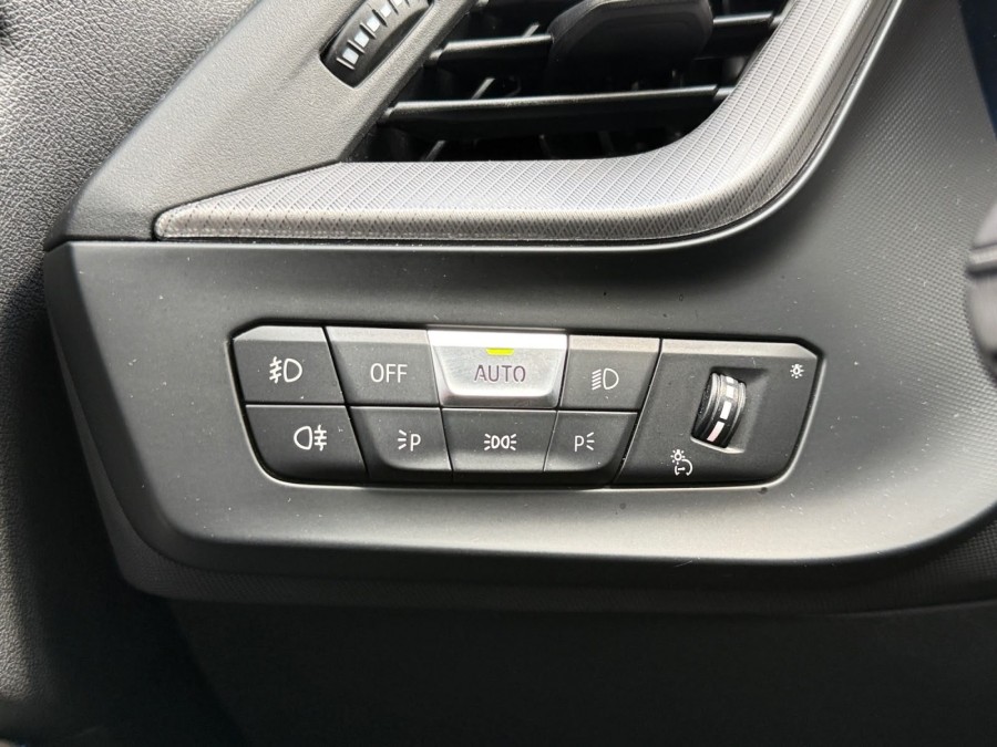 BMW d'occasion SERIE 1 118D EDITION SPORT BA de 2023 Montreuil (93)﻿