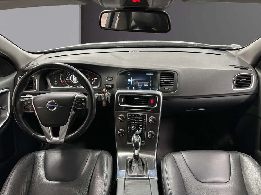 VOLVO d'occasion V60 1.6 DRIVE 115 BUSINESS de 2013 Lorient (56)﻿