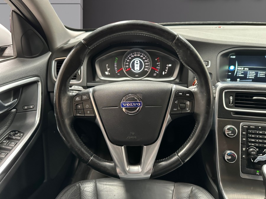 VOLVO d'occasion V60 1.6 DRIVE 115 BUSINESS de 2013 Lorient (56)﻿
