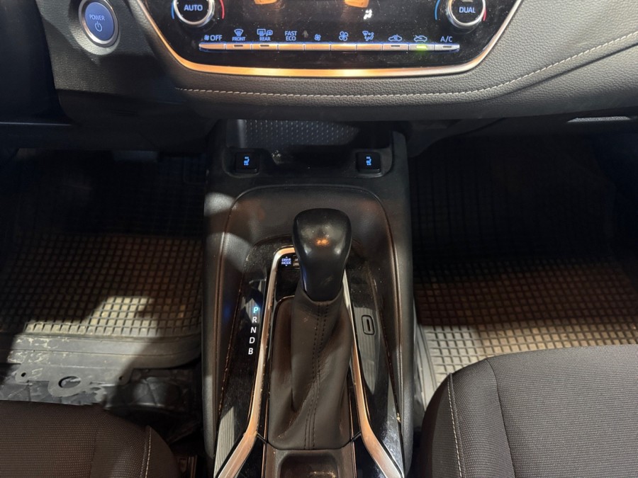 TOYOTA d'occasion COROLLA 1.8 122H ACTIVE AUTO de 2022 Magny-en-Vexin