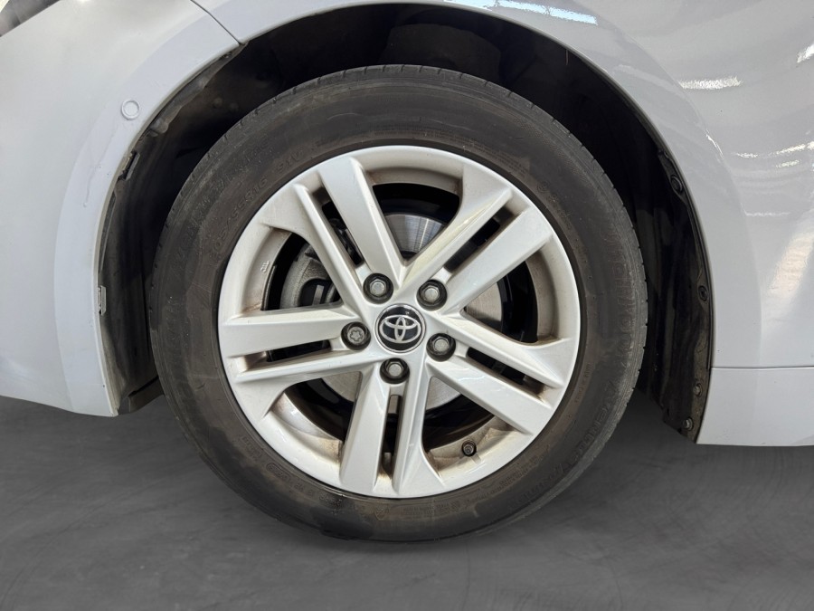 TOYOTA d'occasion COROLLA 1.8 122H ACTIVE AUTO de 2022 Magny-en-Vexin