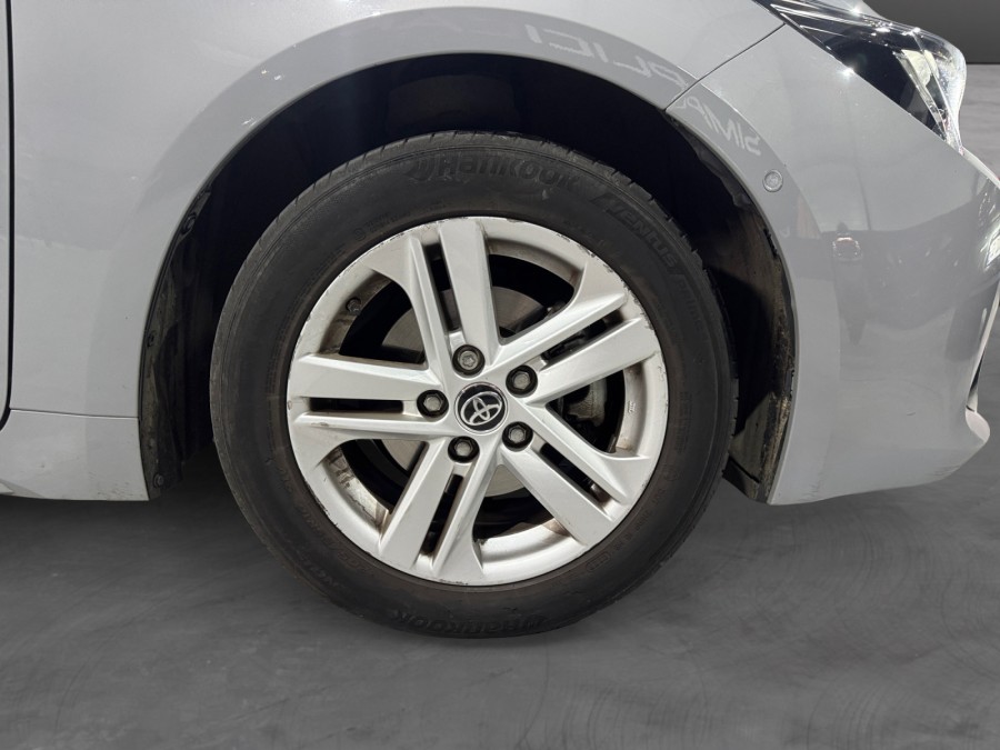 TOYOTA d'occasion COROLLA 1.8 122H ACTIVE AUTO de 2022 Magny-en-Vexin
